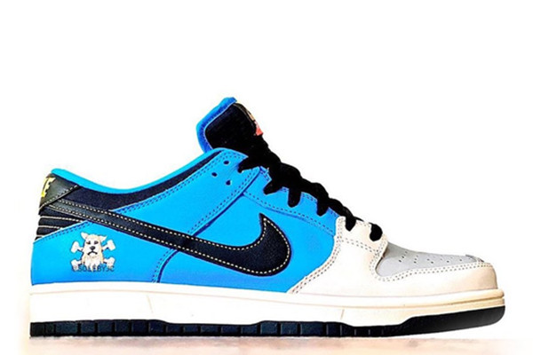 UA INSTANT SKATEBOARDS NIKE SB DUNK LOW