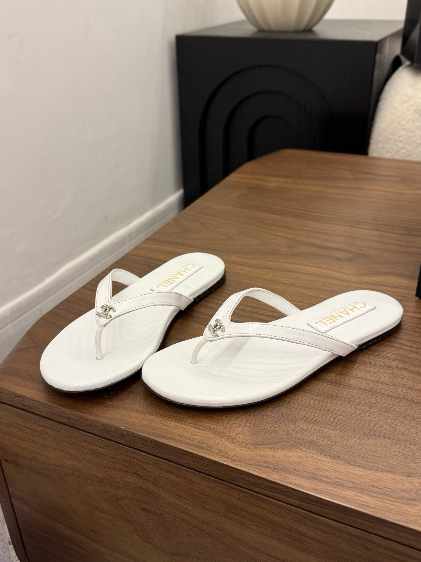 ua Ch**el slides