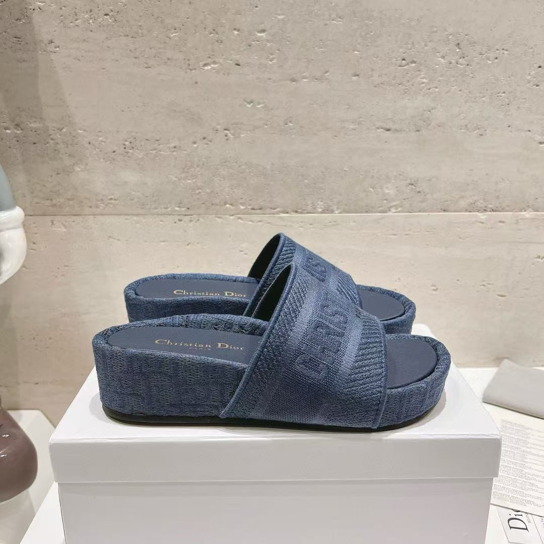 UA D10r Sandal