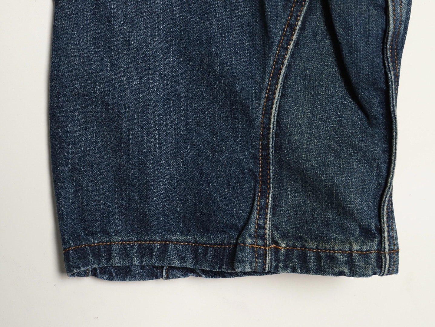 l0vis Vvtt0n jeans