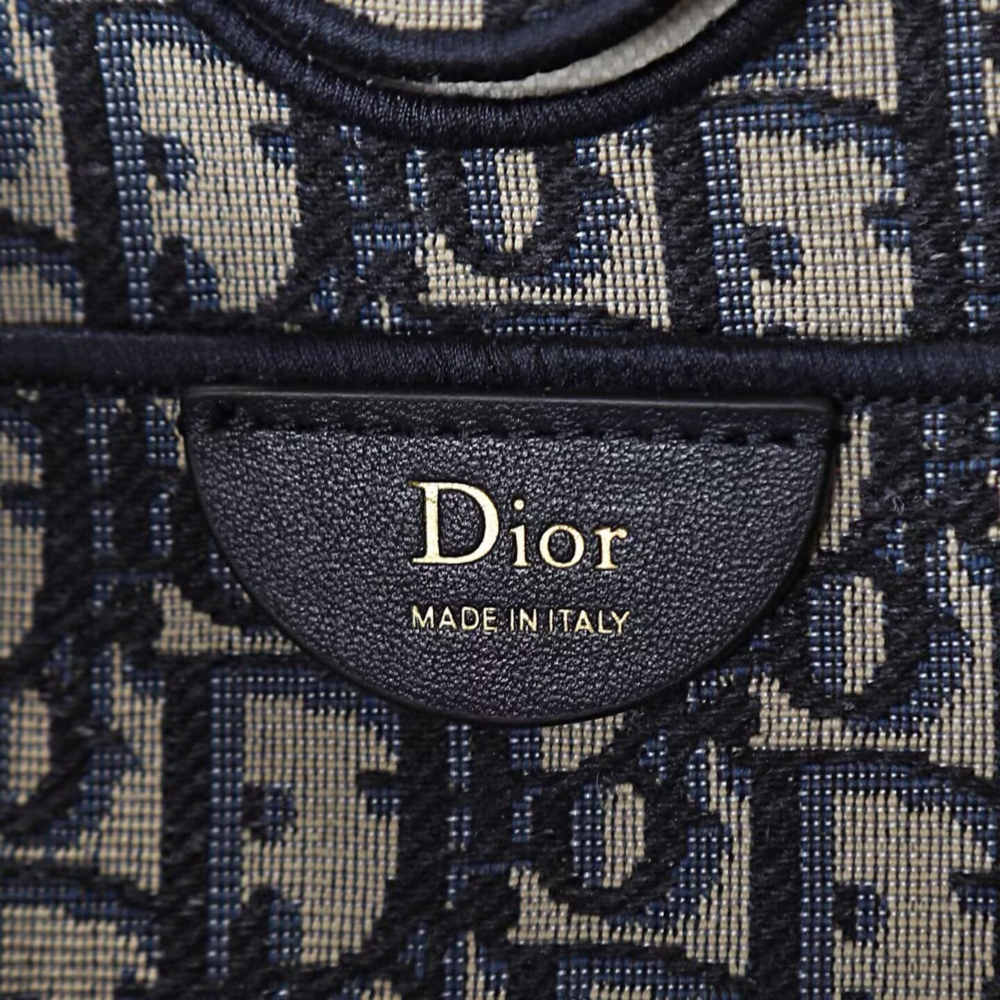 D10r small promenade shopper 27x19x13.5cm