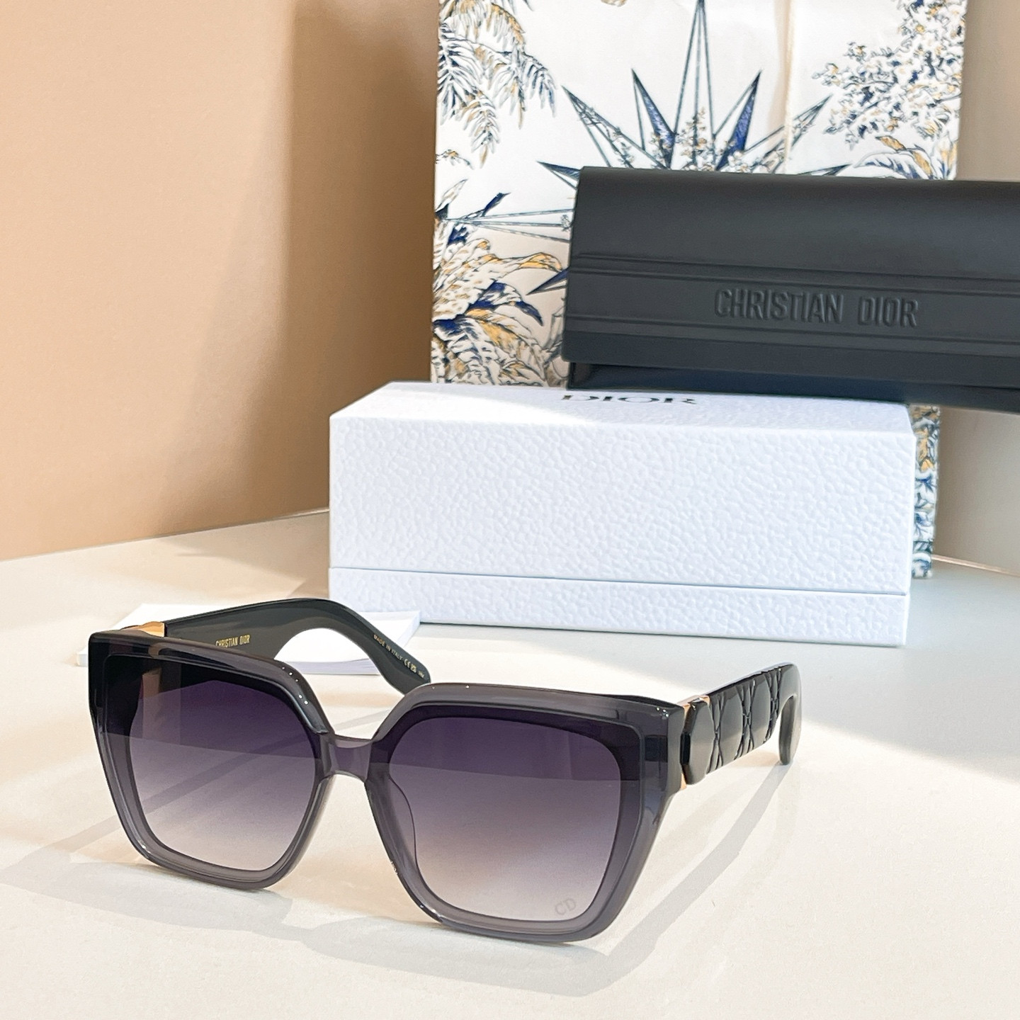 D10r Glasses