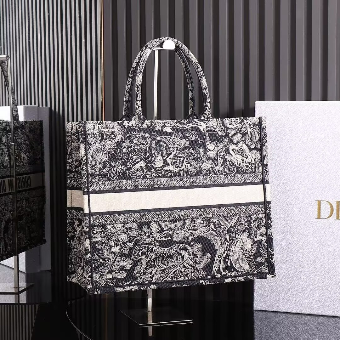 D10r Book Tote 42x18x35cm