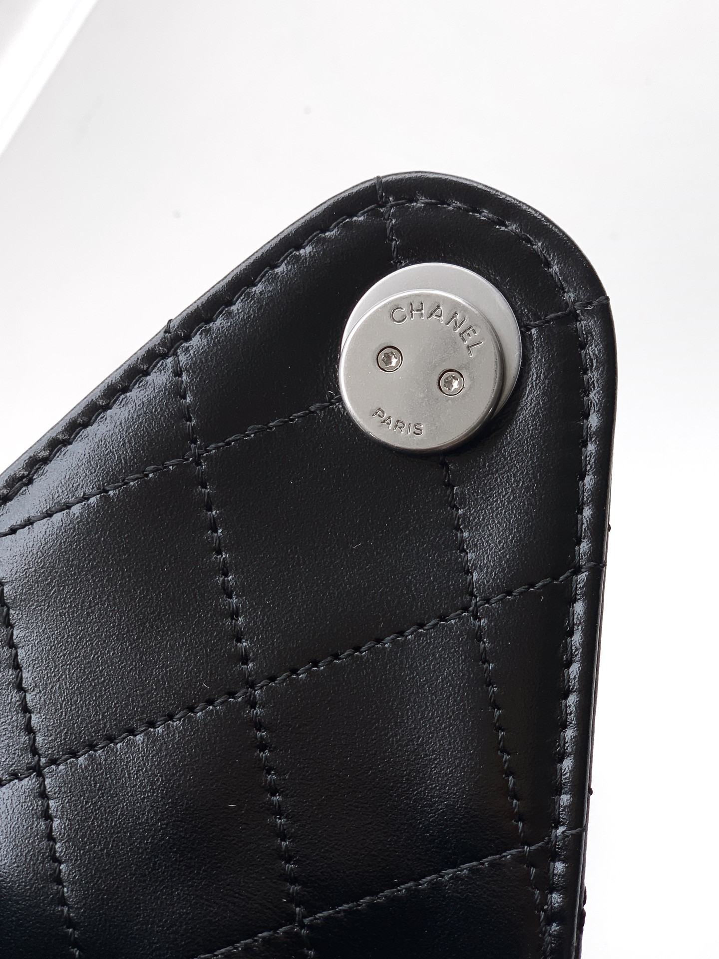 Ch**el 25c bucket bag oil wax leather 30x26x14cm
