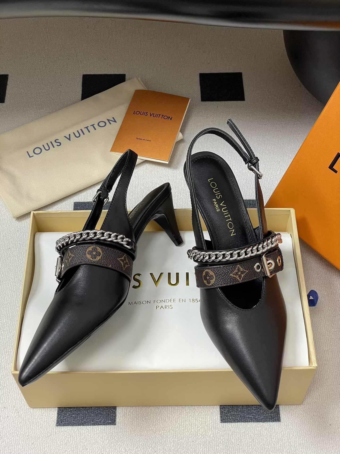 UA LV Vibe Slingback