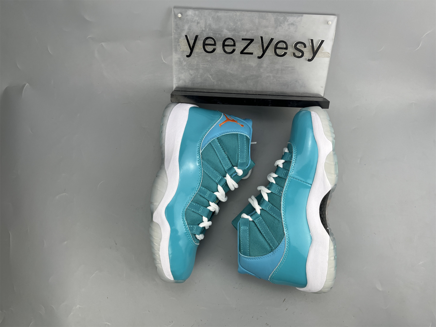 UA AIR JORDAN 11 RETRO SOUTH COAST