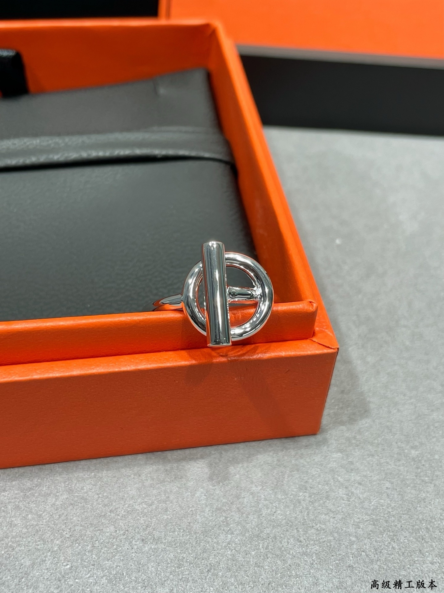 H**me5 Silver OT Ring Ag925