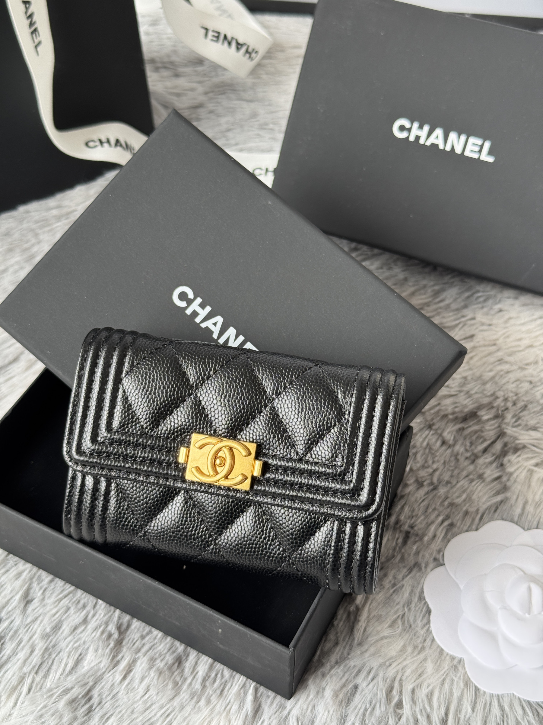 Ch**el boy Ch**el flap card holder a80603 7.5x11.3x2.1cm