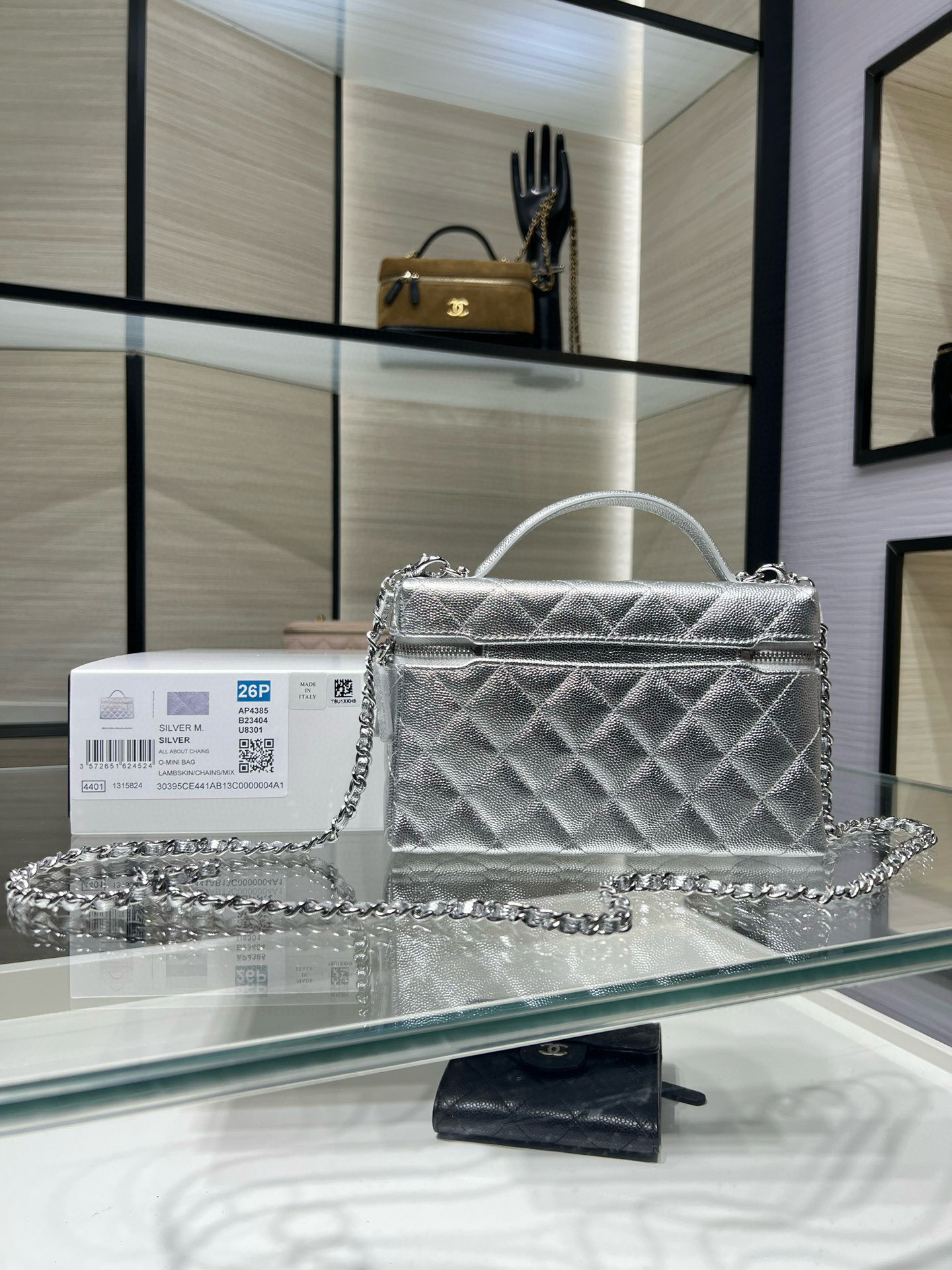 Ch**el classic vanity with chain handbag ap4385 17x19.5x5cm