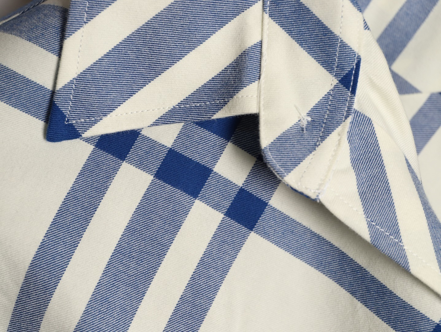 Bv*b*rry long-sleeved shirts