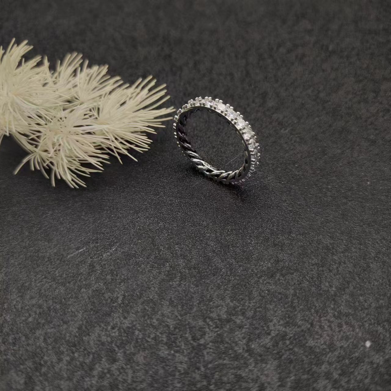 dau1d Yvrm*n ring