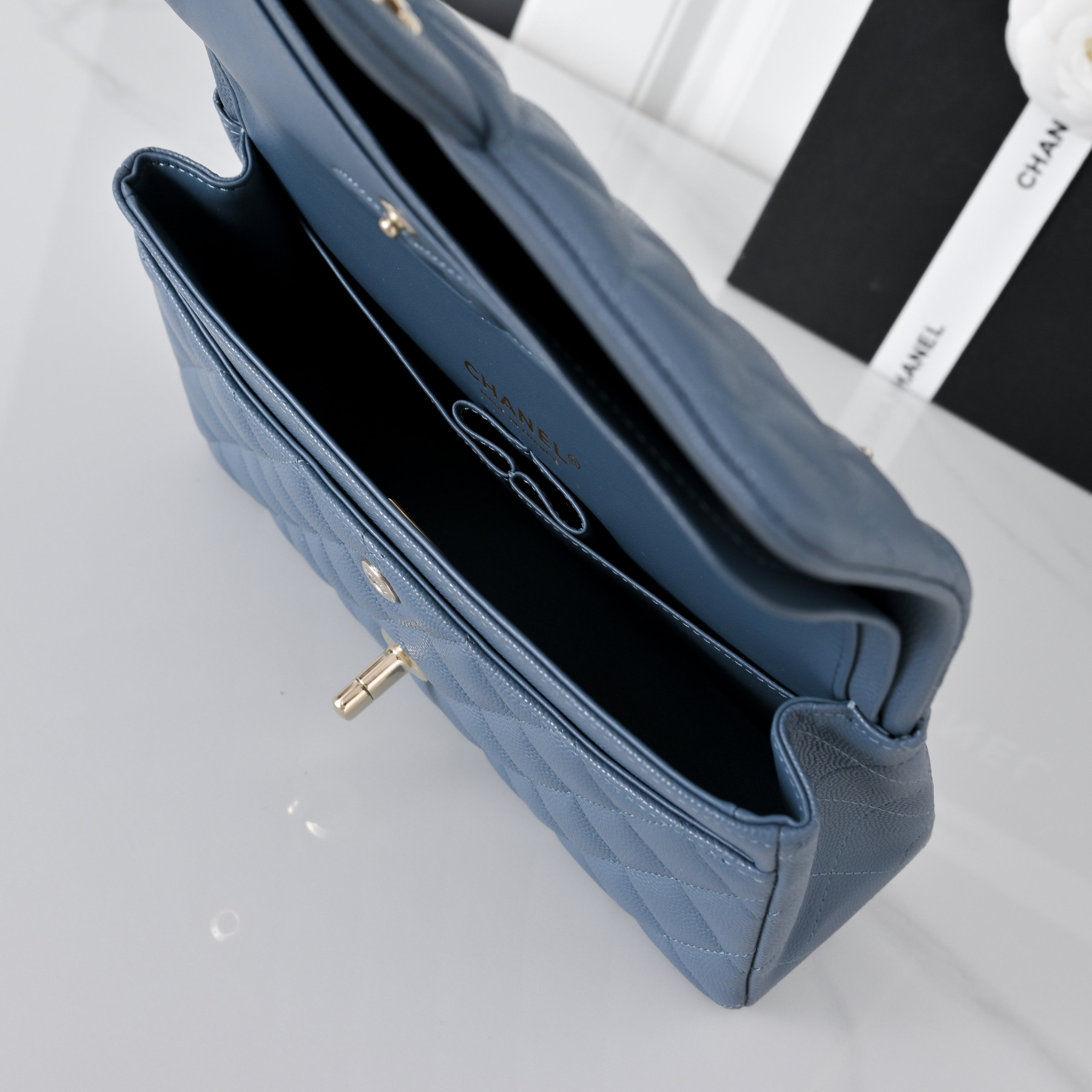 Ch**el classic flap handbag dusty blue with light gold hardware and caviar leather a01113 23x14.5x6cm