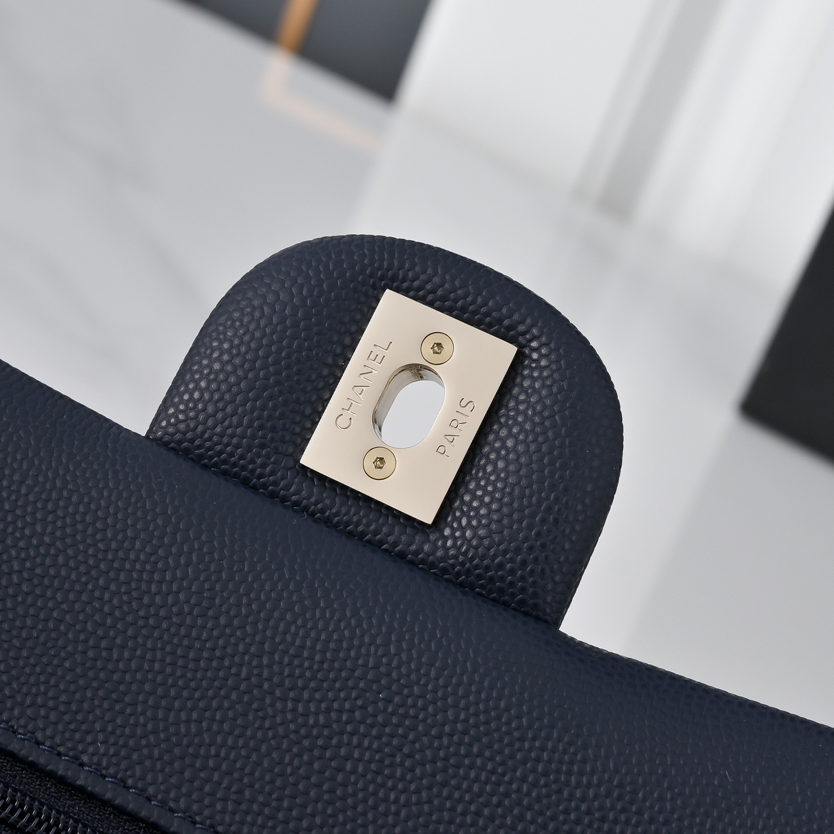 Ch**el classic flap handbag royal blue with light gold hardware and caviar leather a01113 23x14.5x6cm