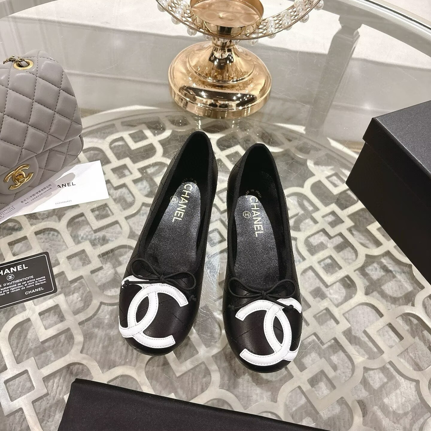 ua Ch**el ballet flat