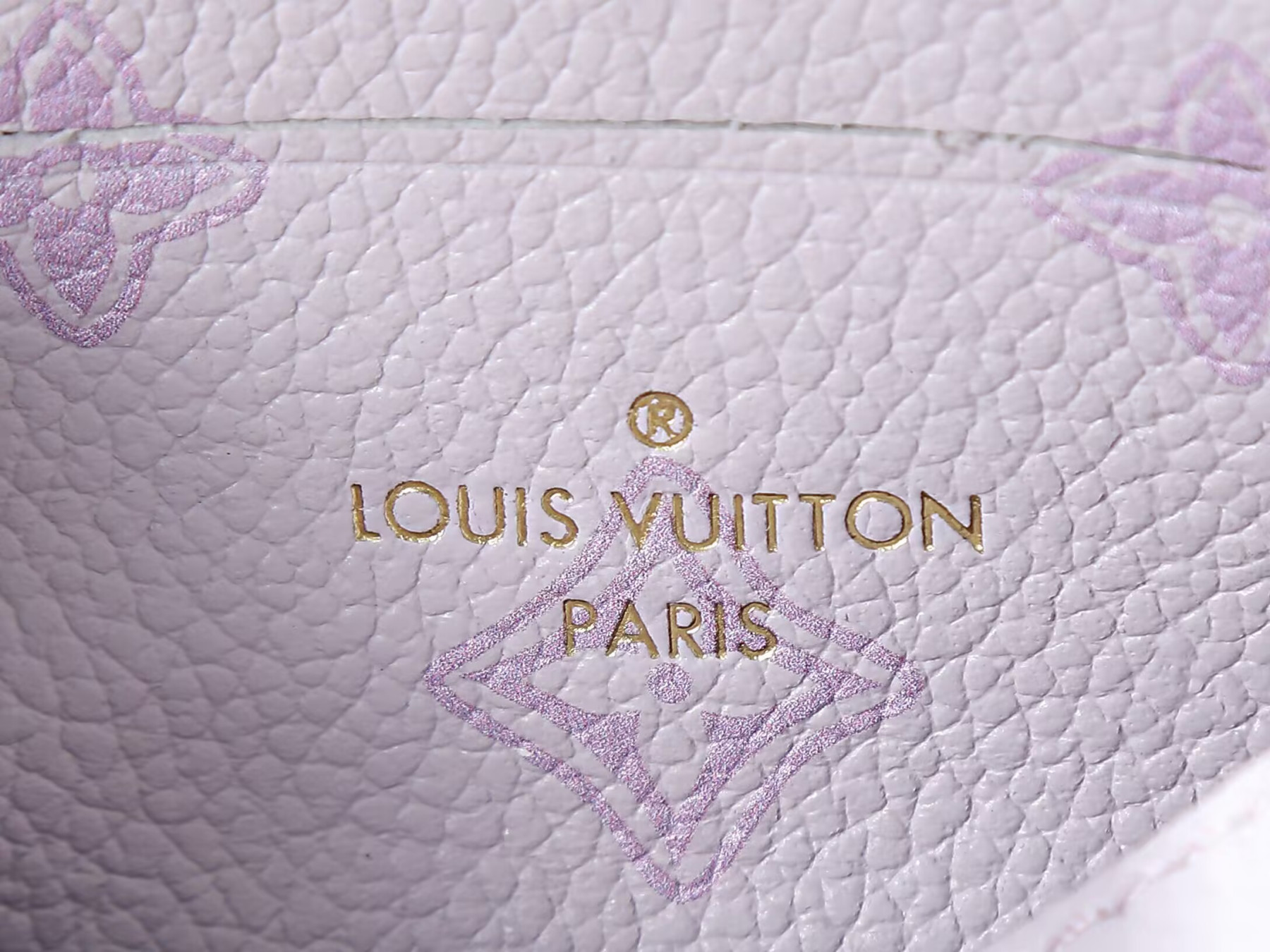 LV Nano Madeleine M29380 21x12.5x6cm