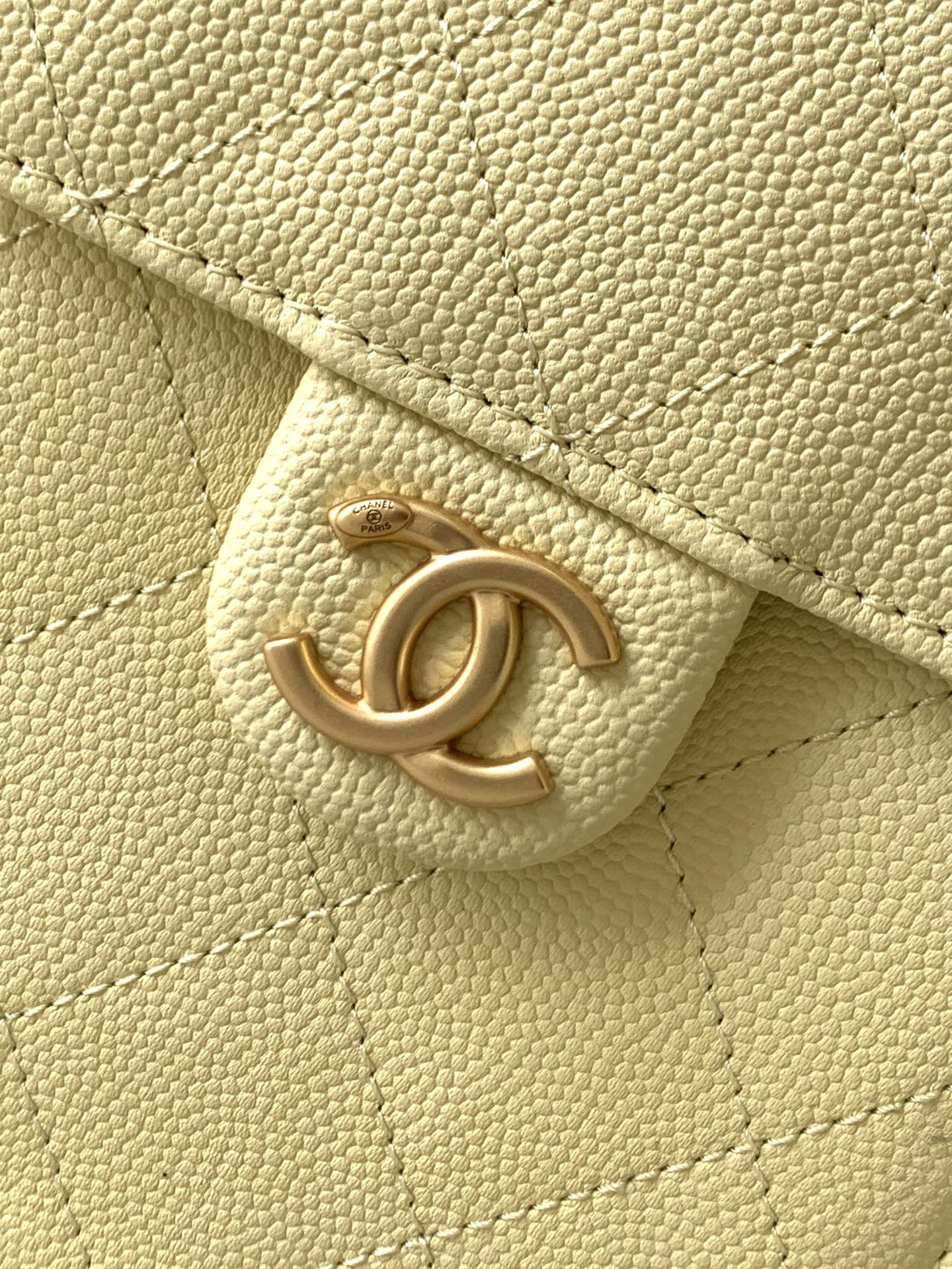 Ch**el 25c bucket bag 26x30x14cm