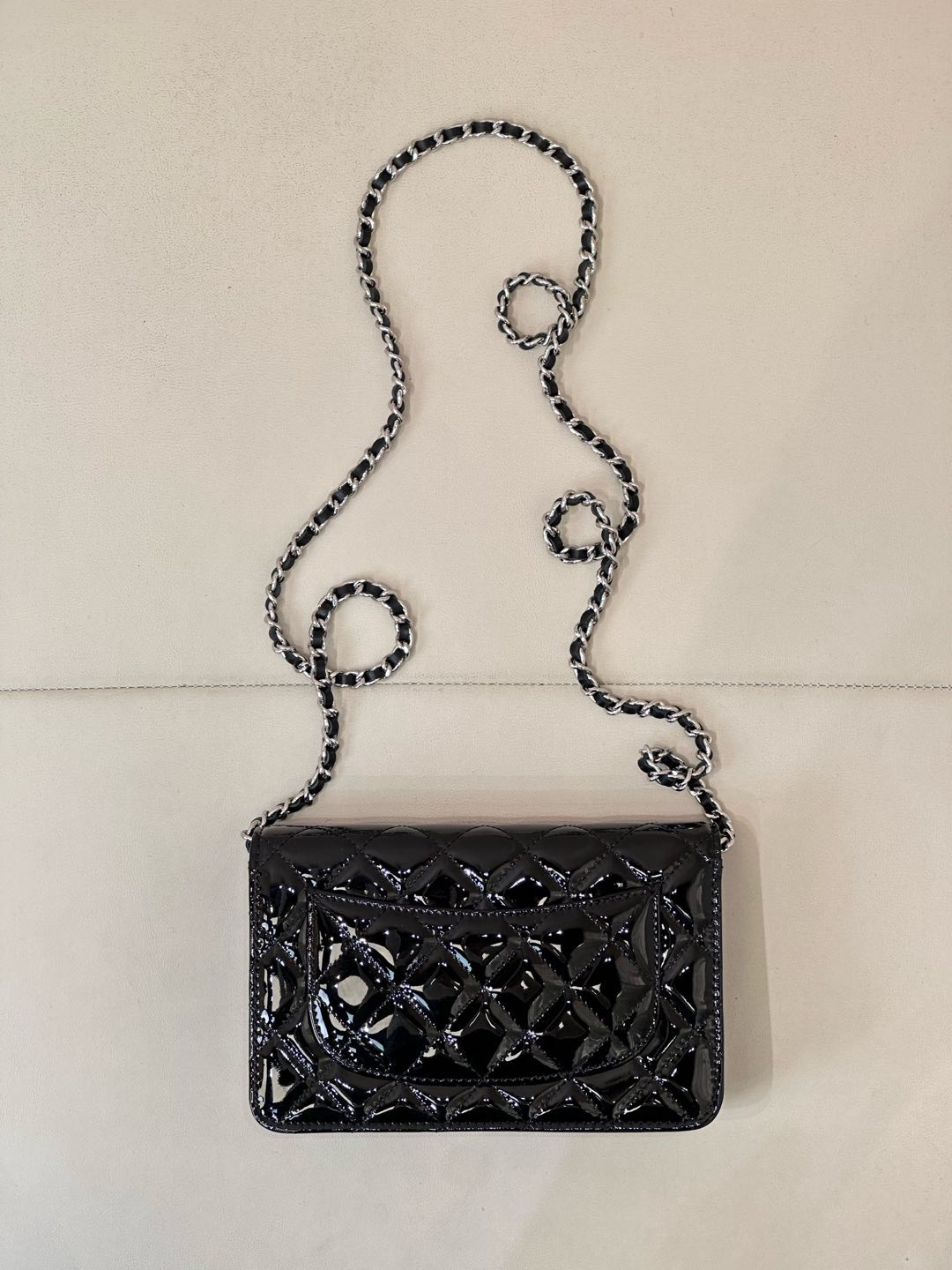 Ch**el woc classic wallet on chain 13x19x3cm