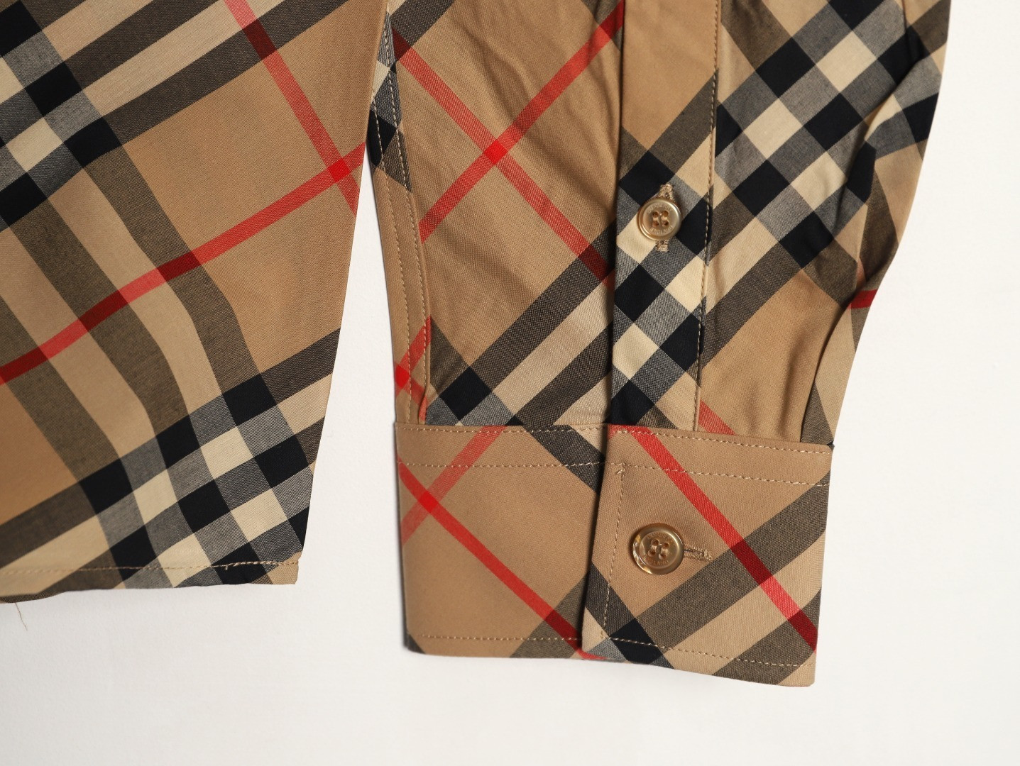 Bv*b*rry long-sleeved shirts