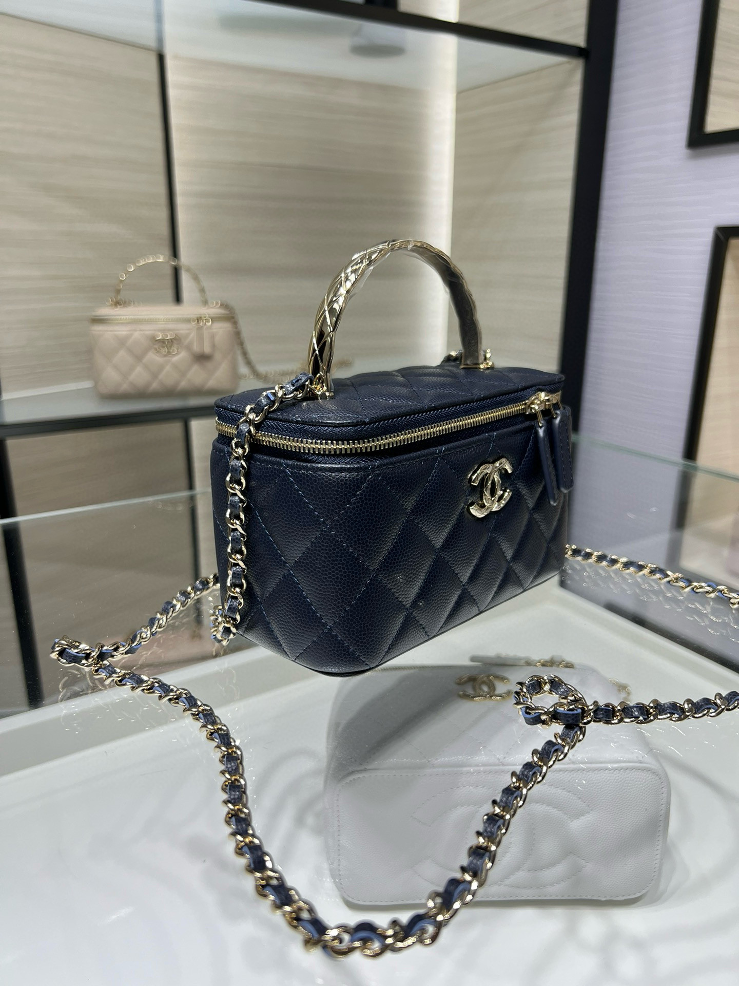 Ch**el clutch with chain deep blue ap4590 17x9.5x8cm