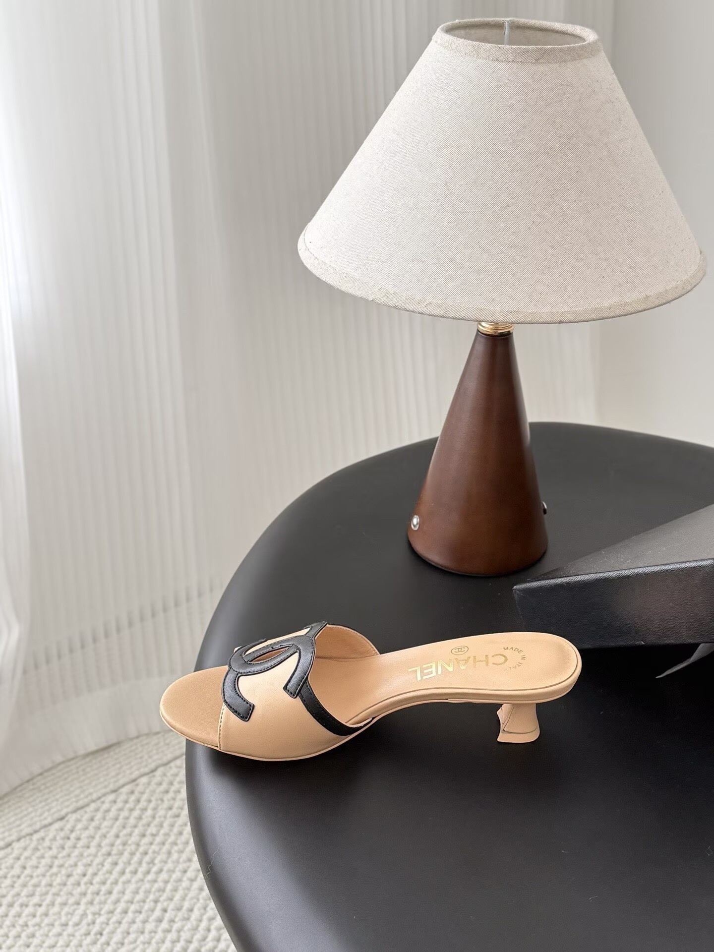 ua Ch**el sandals 4.5cm heel