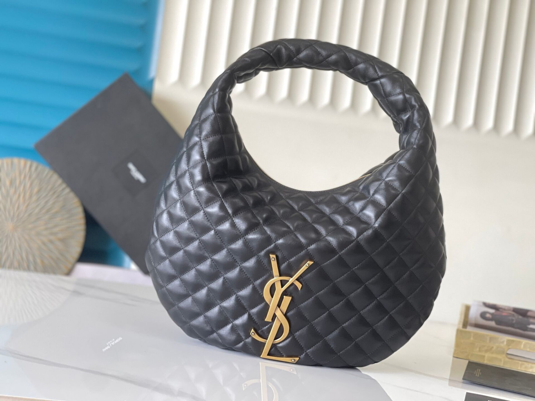 Y51 ICARINO IN QUILTED NAPPA 47x35x15cm