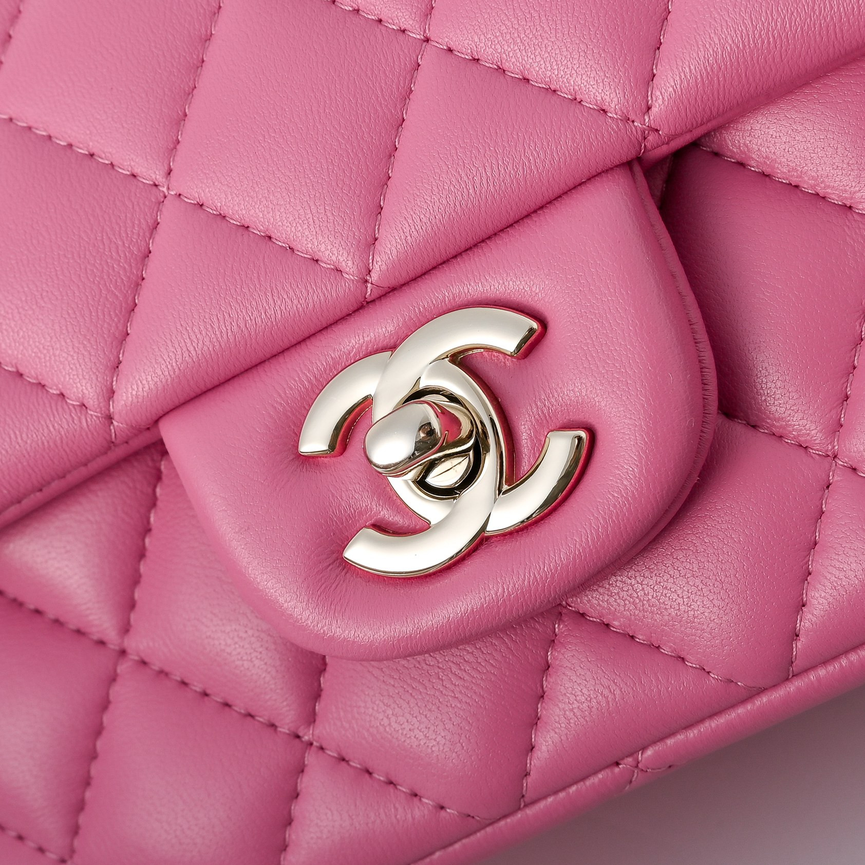 Ch**el mini flap bag 20x12x6.5cm