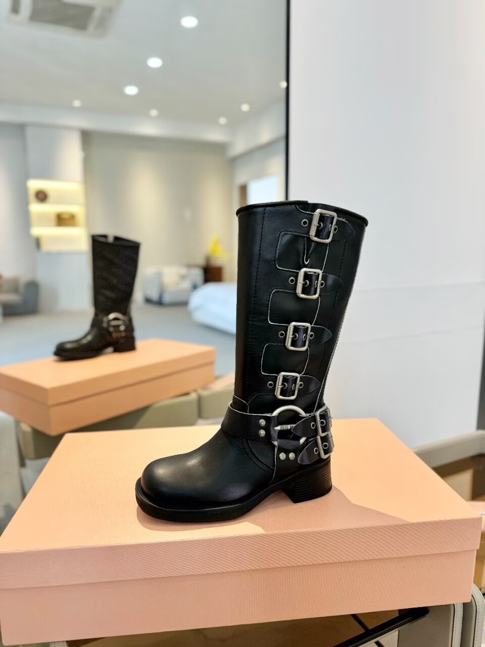 ua M1v M1v leather boots