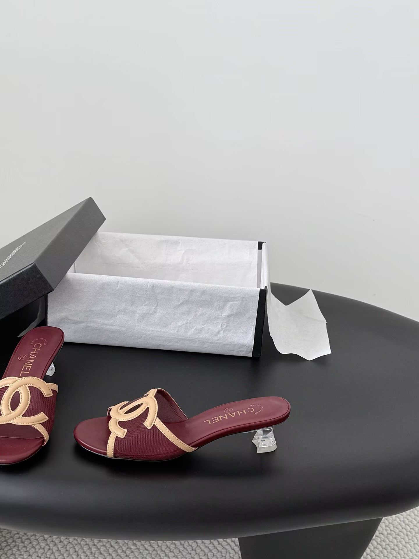 ua Ch**el sandals 4.5cm heel