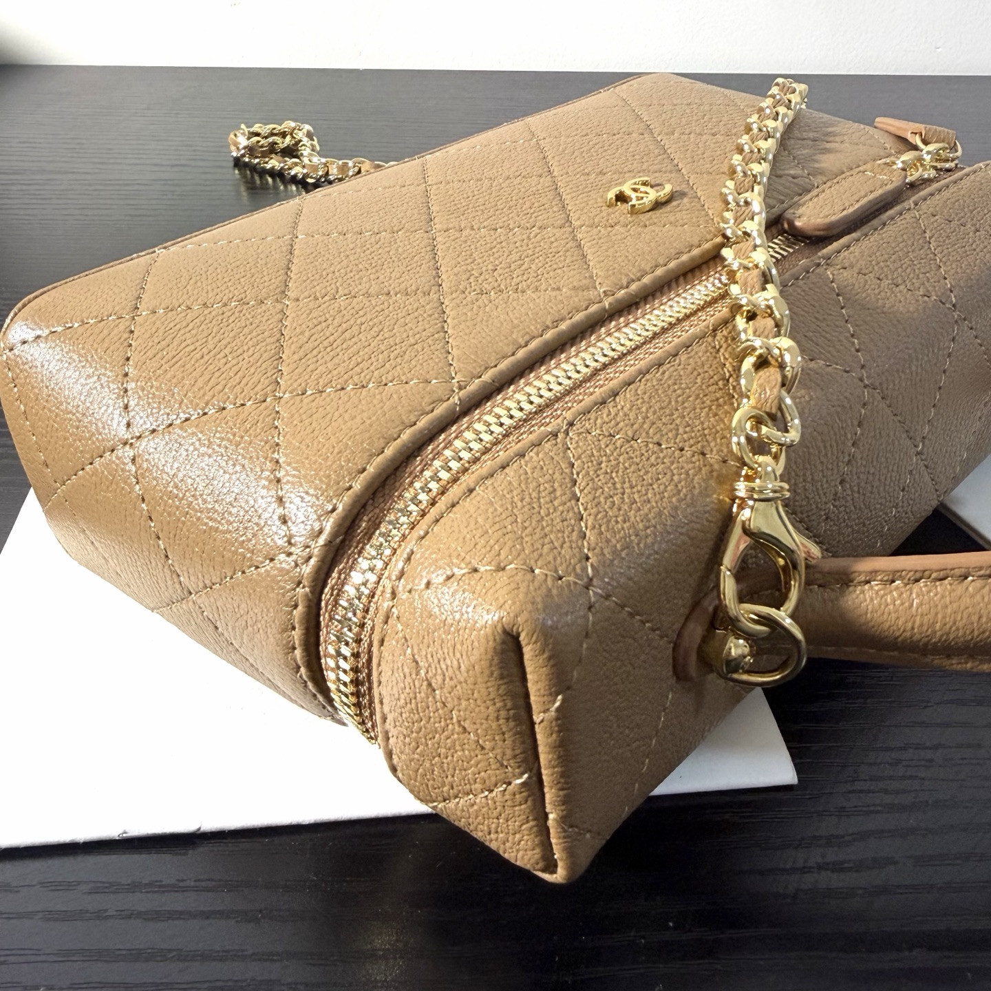 Ch**el classic vanity with chain handbag 17x19.5x5cm