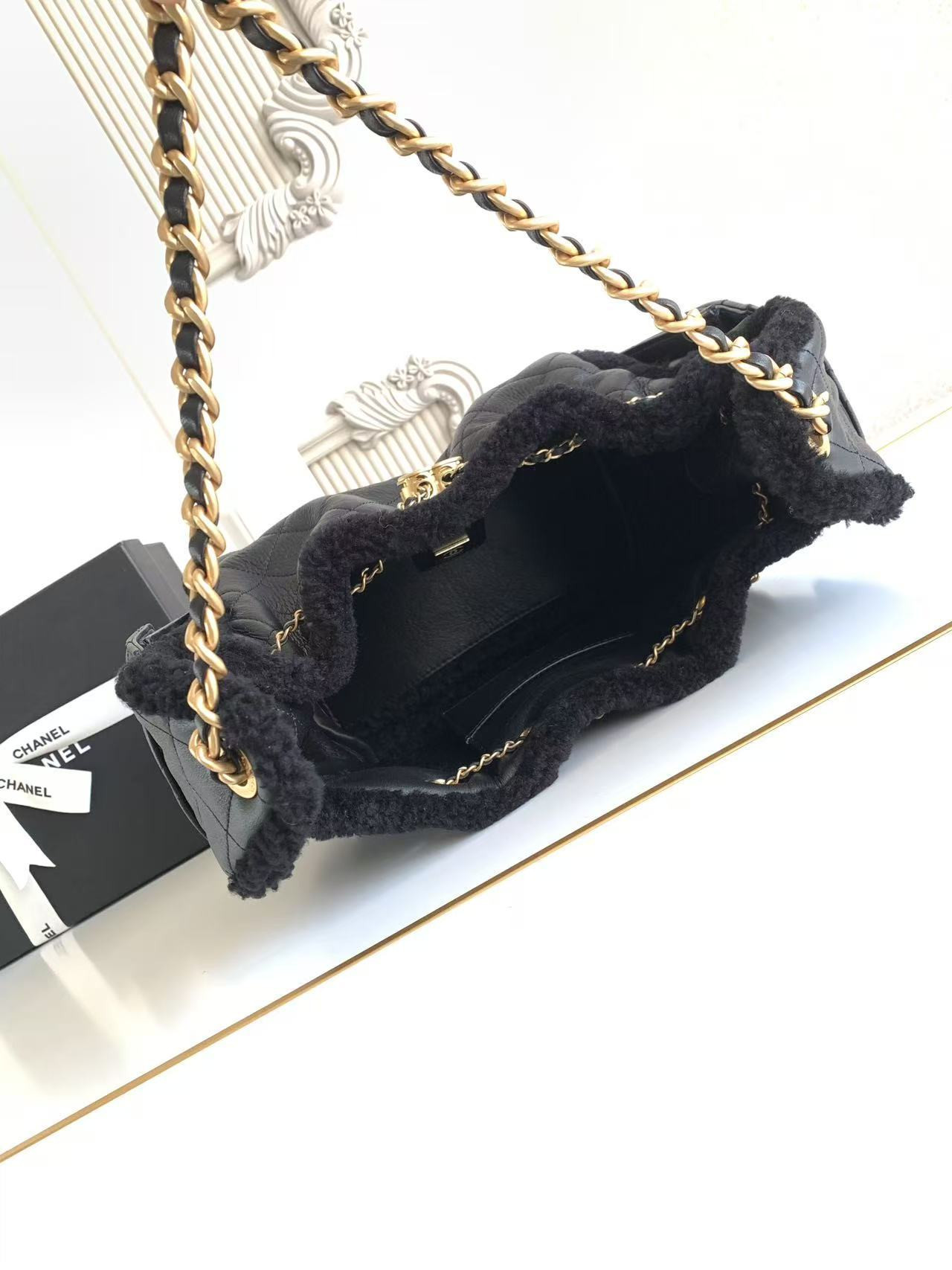 Ch**el 25c bucket bag 30x26x14cm