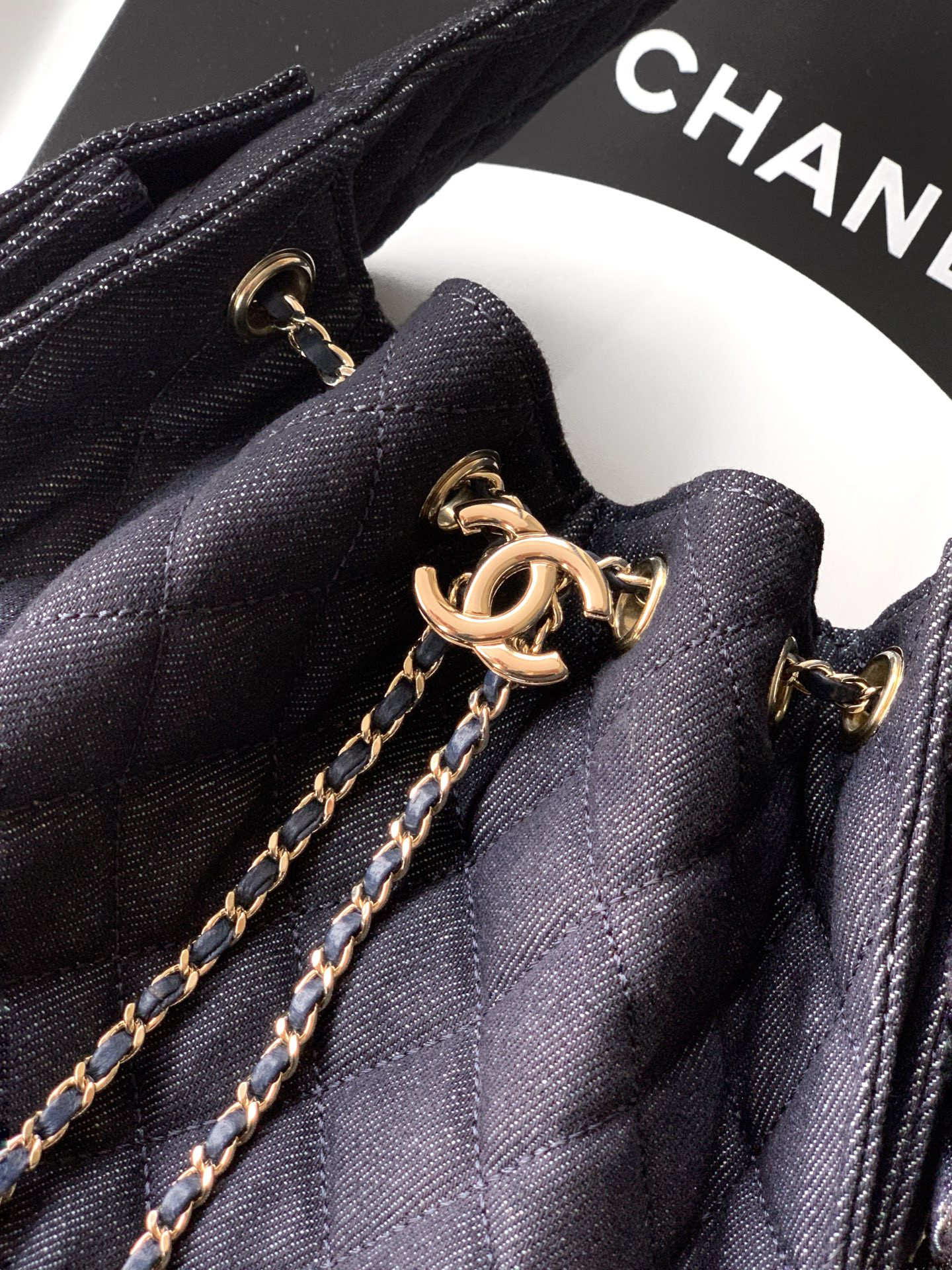Ch**el 25c bucket bag 30x26x14cm