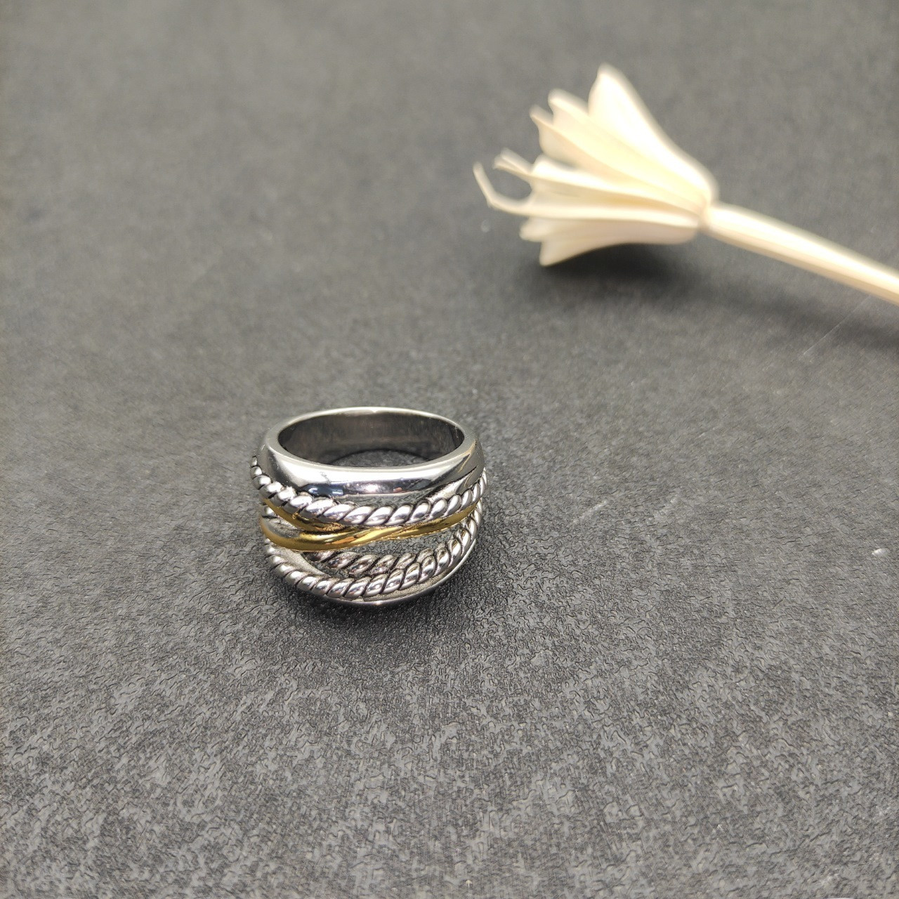 dau1d Yvrm*n ring