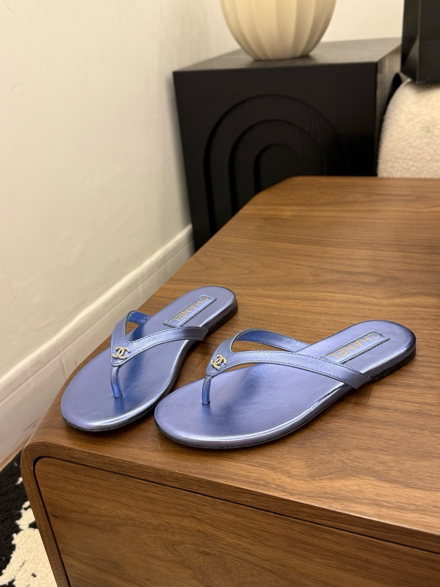 ua Ch**el slides