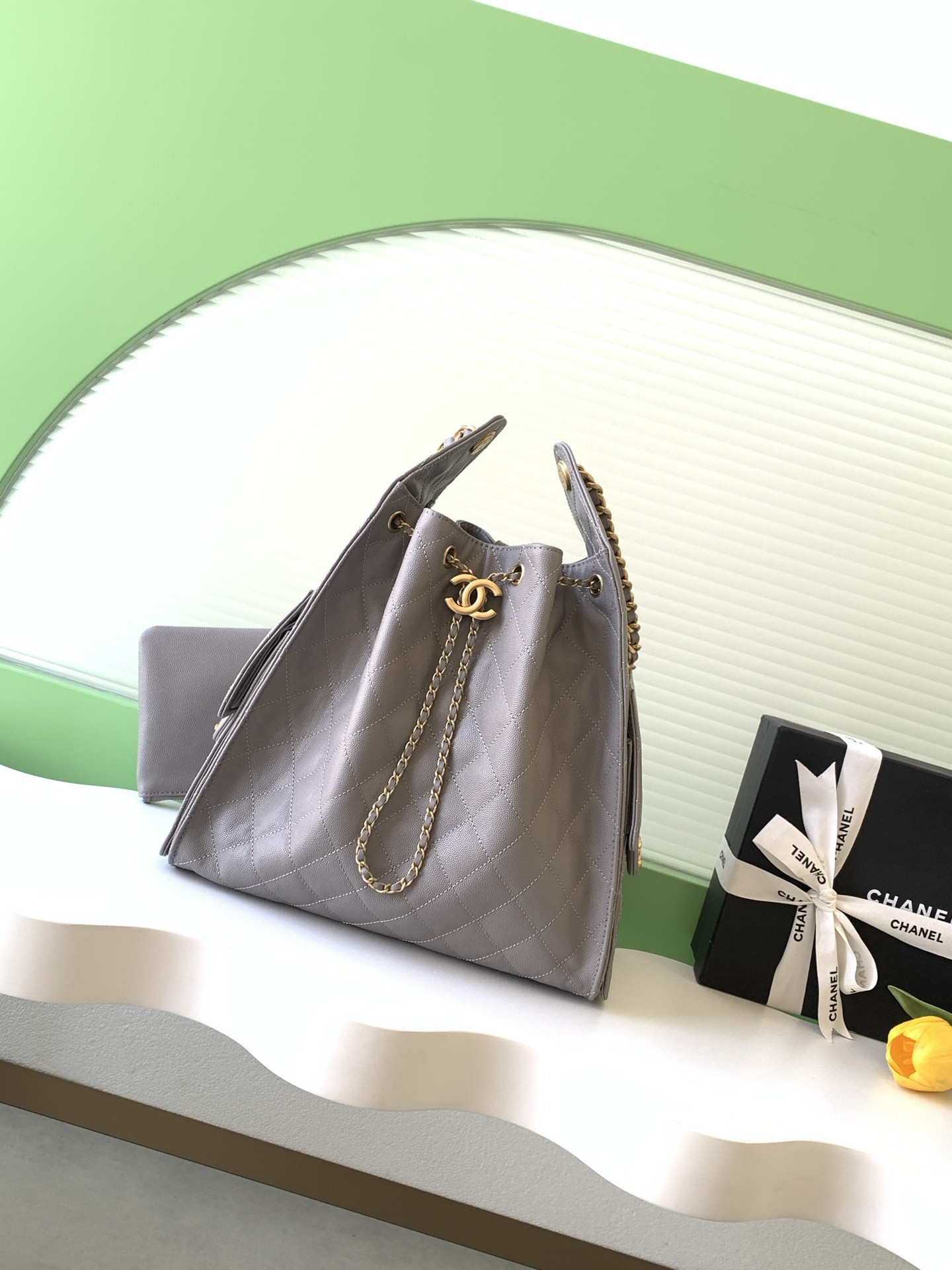 Ch**el 25c bucket bag 40x30x15cm