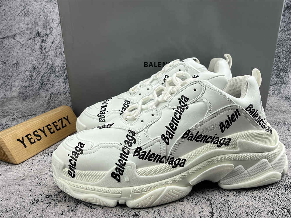UA TRIPLE S CLEAR SOLE WHITE