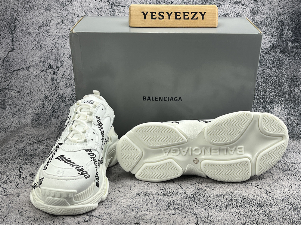 UA TRIPLE S CLEAR SOLE WHITE