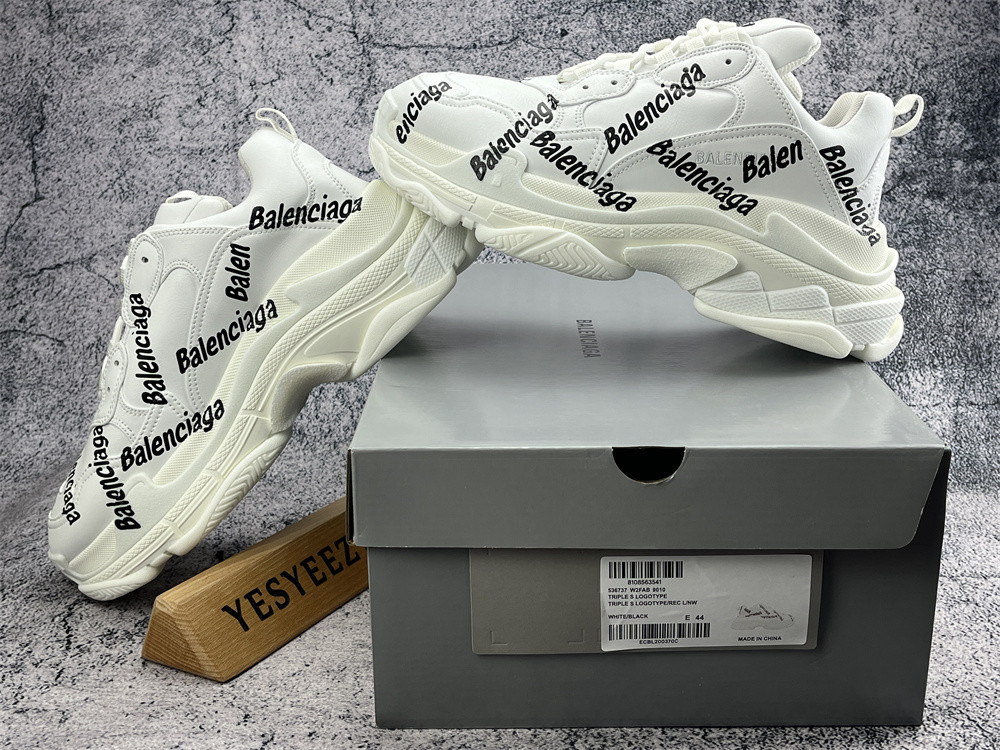 UA TRIPLE S CLEAR SOLE WHITE
