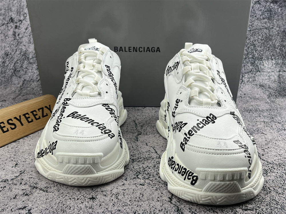 UA TRIPLE S CLEAR SOLE WHITE