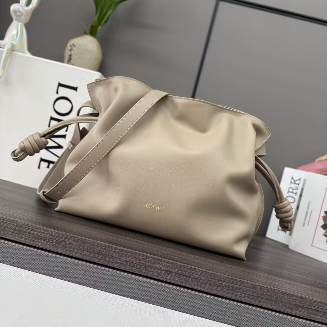 L0ew* panta medium flamenco clutch 24.5x30x10.5cm