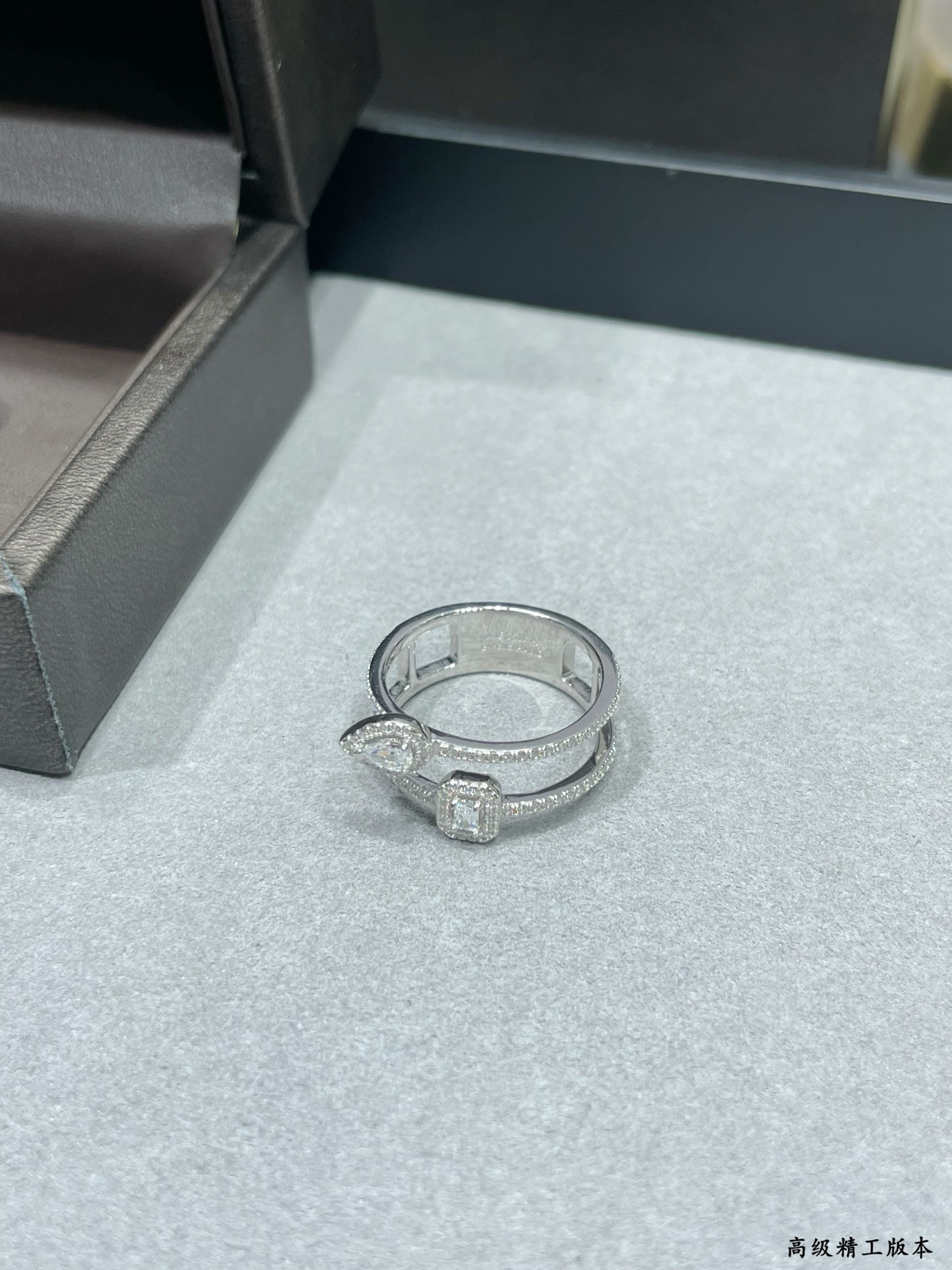 Mes1kaa water drop rock candy ring