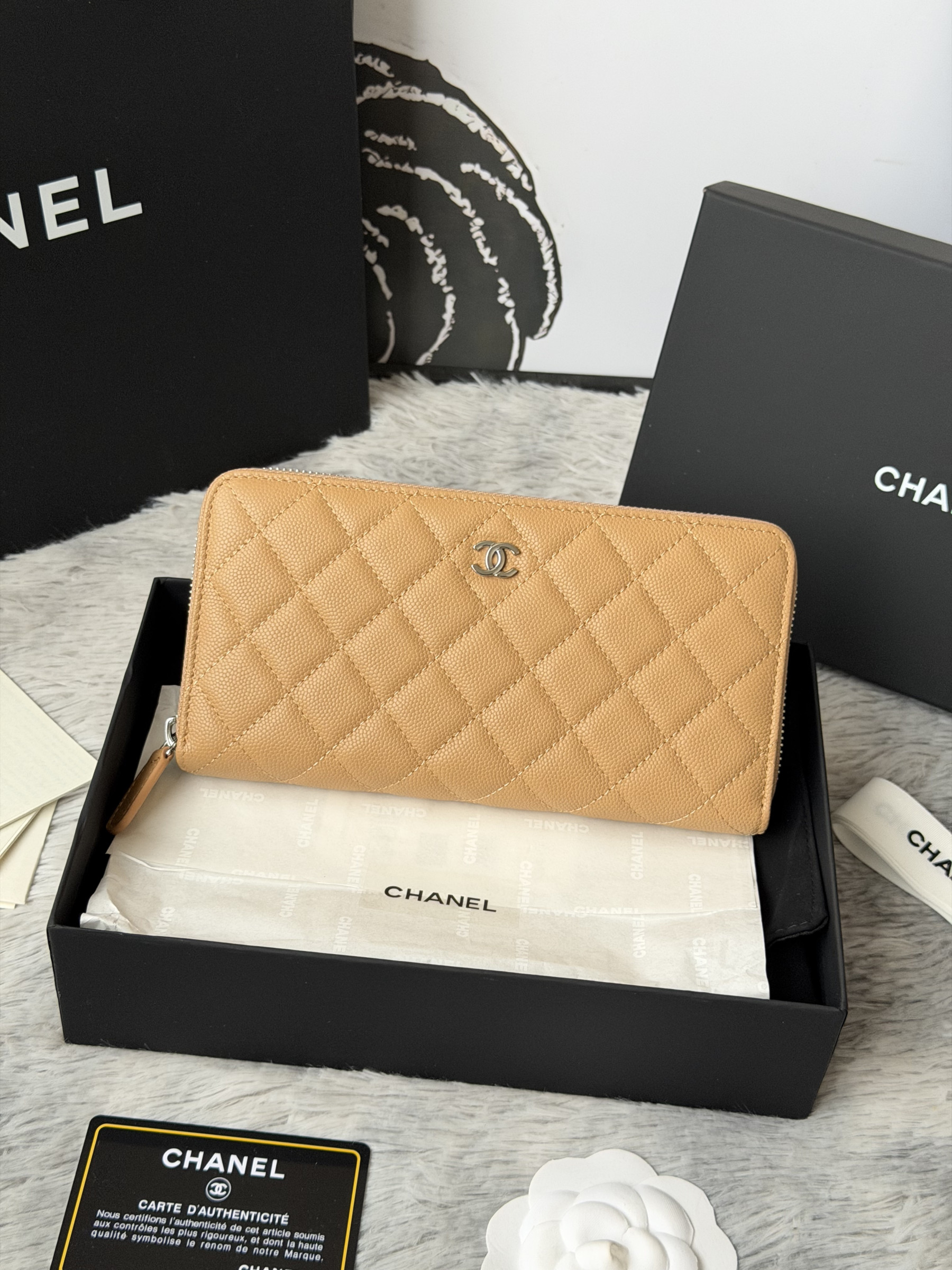 Ch**el zip around wallet 80758 10x19x3cm
