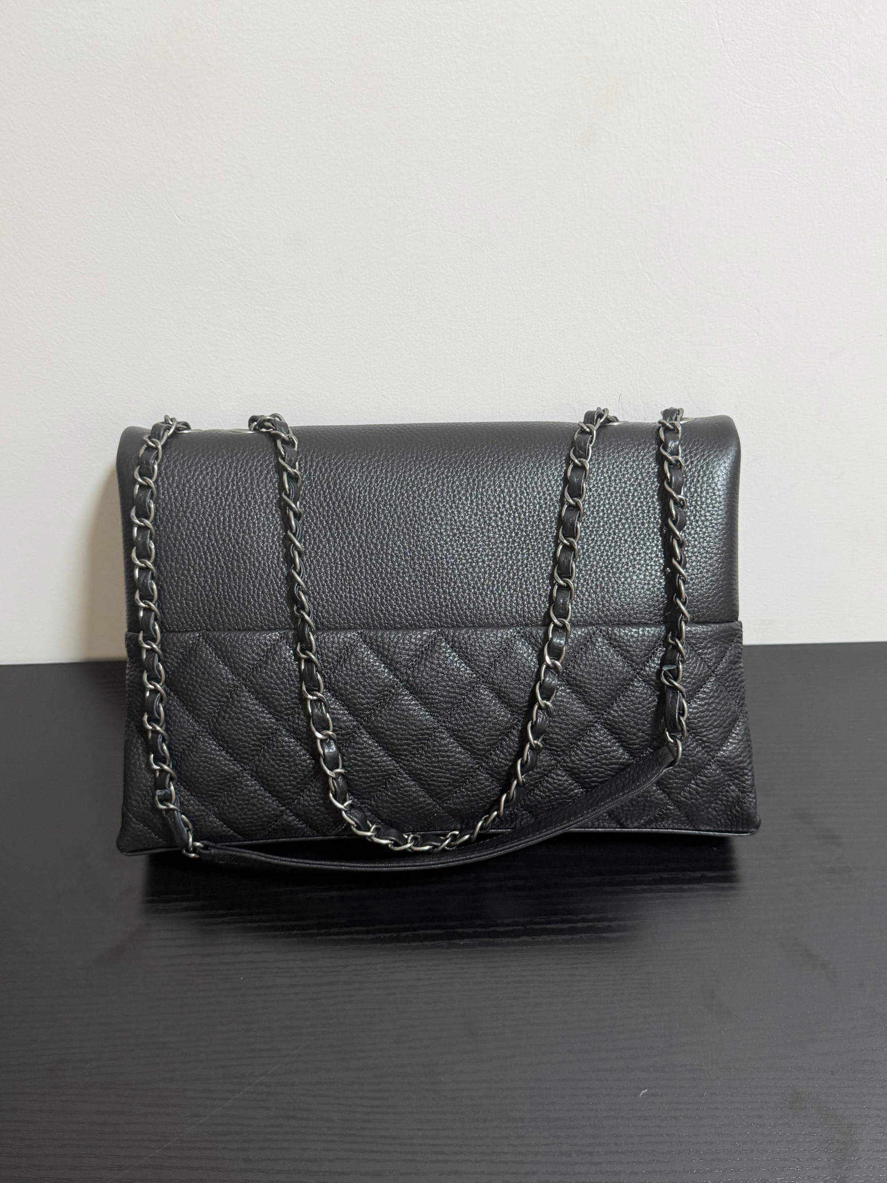 Ch**el hampton flap handbag as7095 32x19x7.5cm