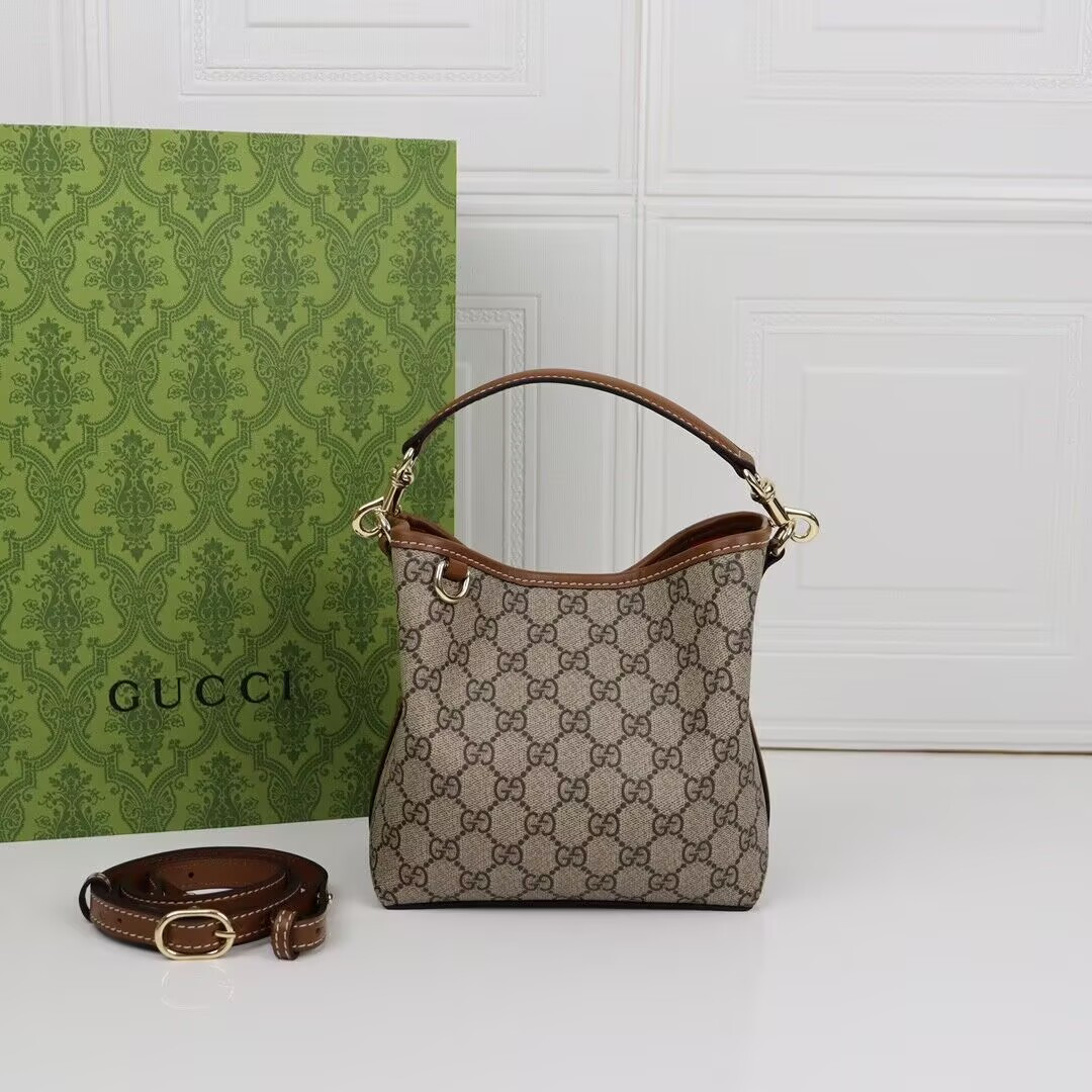 Gvc*1 GG Emblem Small Bucket Bag 19x18x11cm