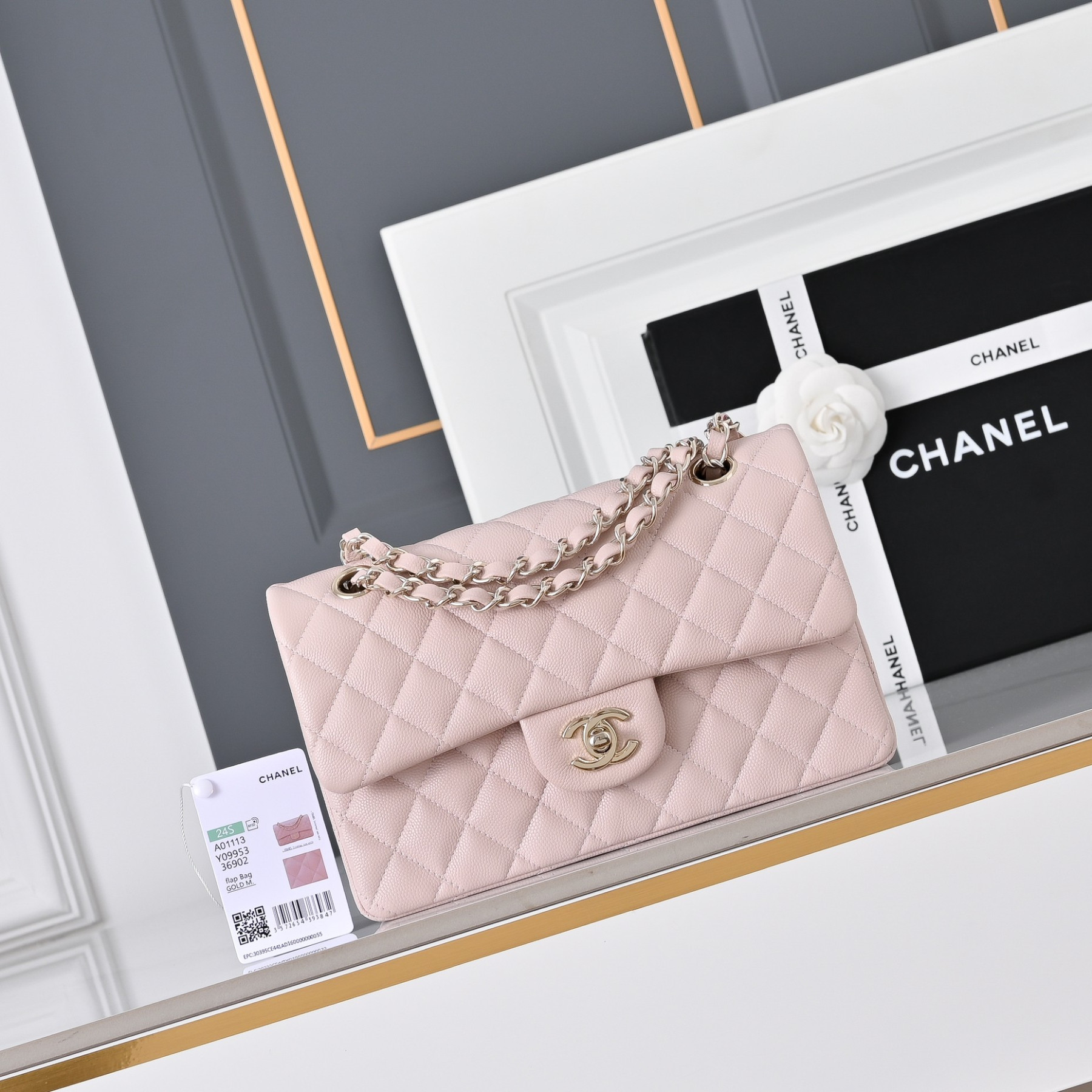 Ch**el classic flap handbag light pink with light gold hardware and caviar leather a01113 23x14.5x6cm