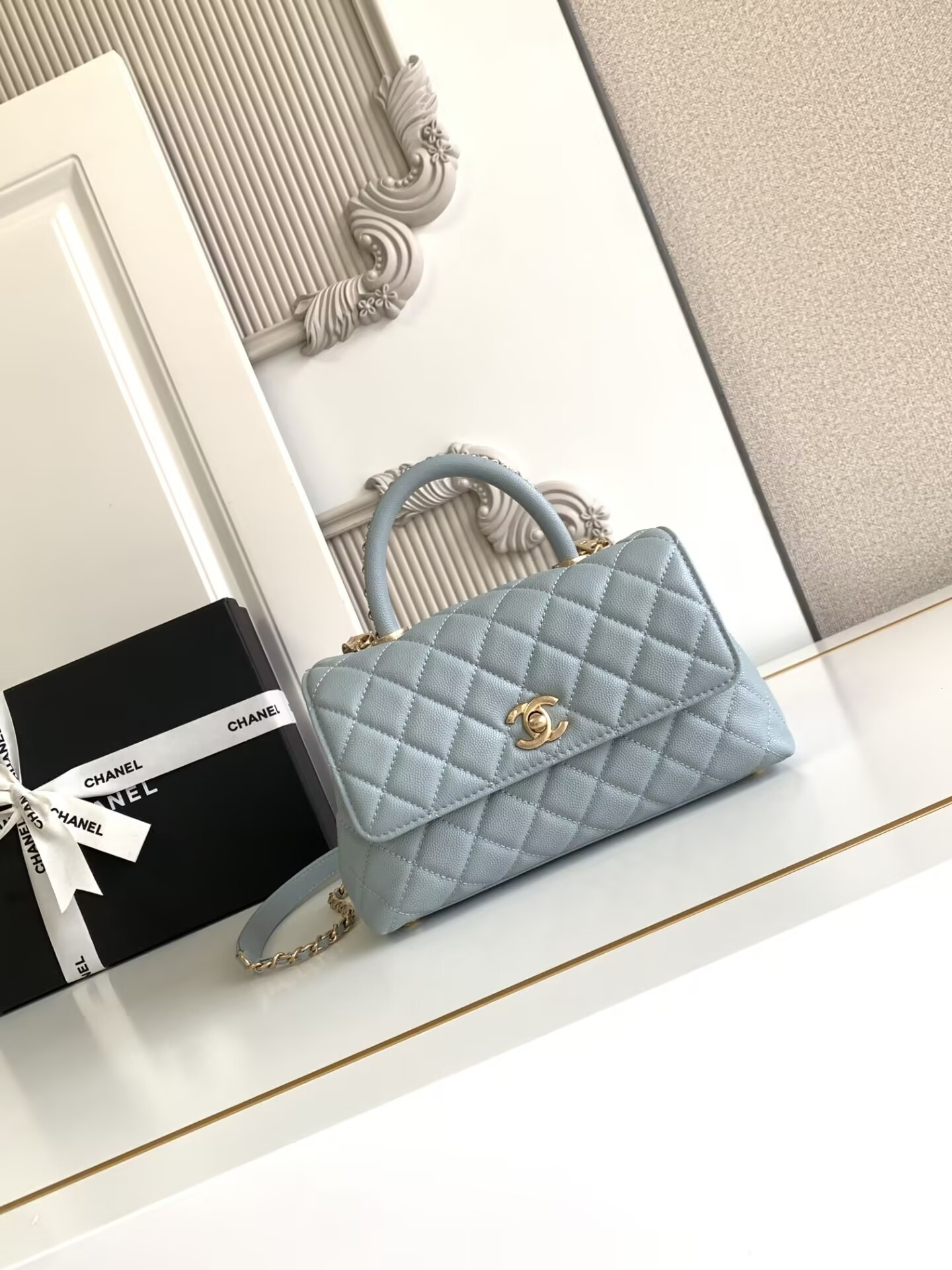 Ch**el Coco Handle Bag 23cm