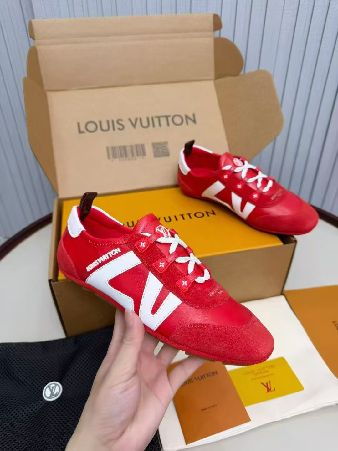UA LV Sneaker
