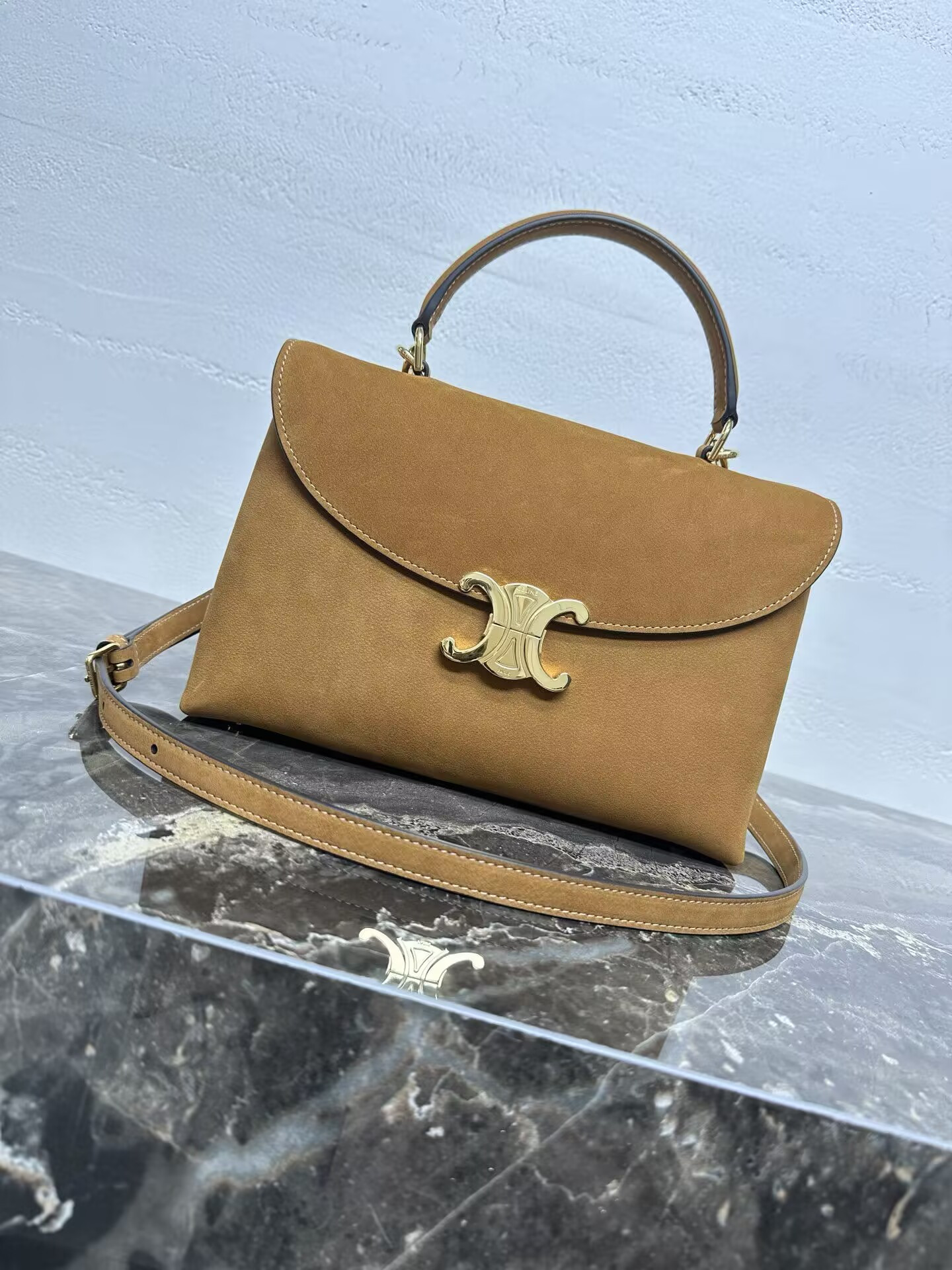 Ce1i*e MEDIUM NINO BAG IN NUBUCK CALFSKIN 25x17.5x10cm