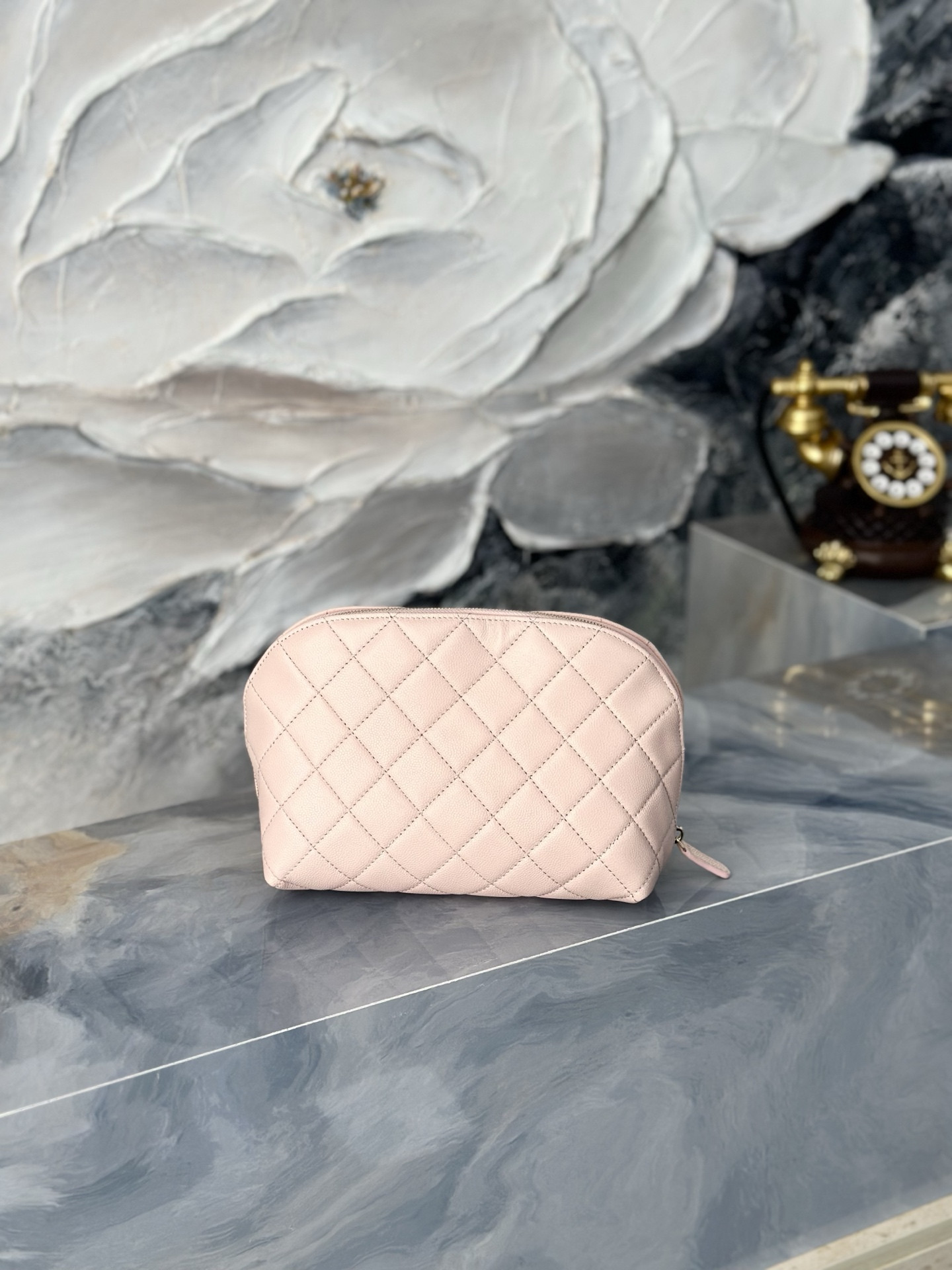 Ch**el quilted cosmetic bag a31102 19x13x10cm