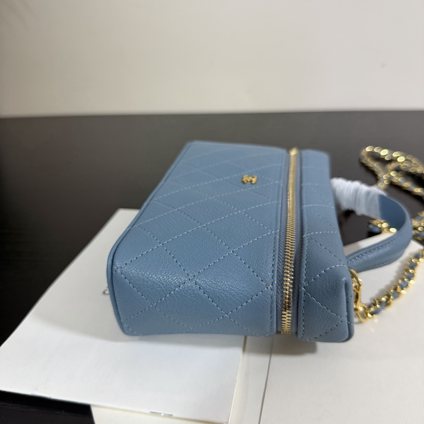 Ch**el classic vanity with chain handbag 17x19.5x5cm