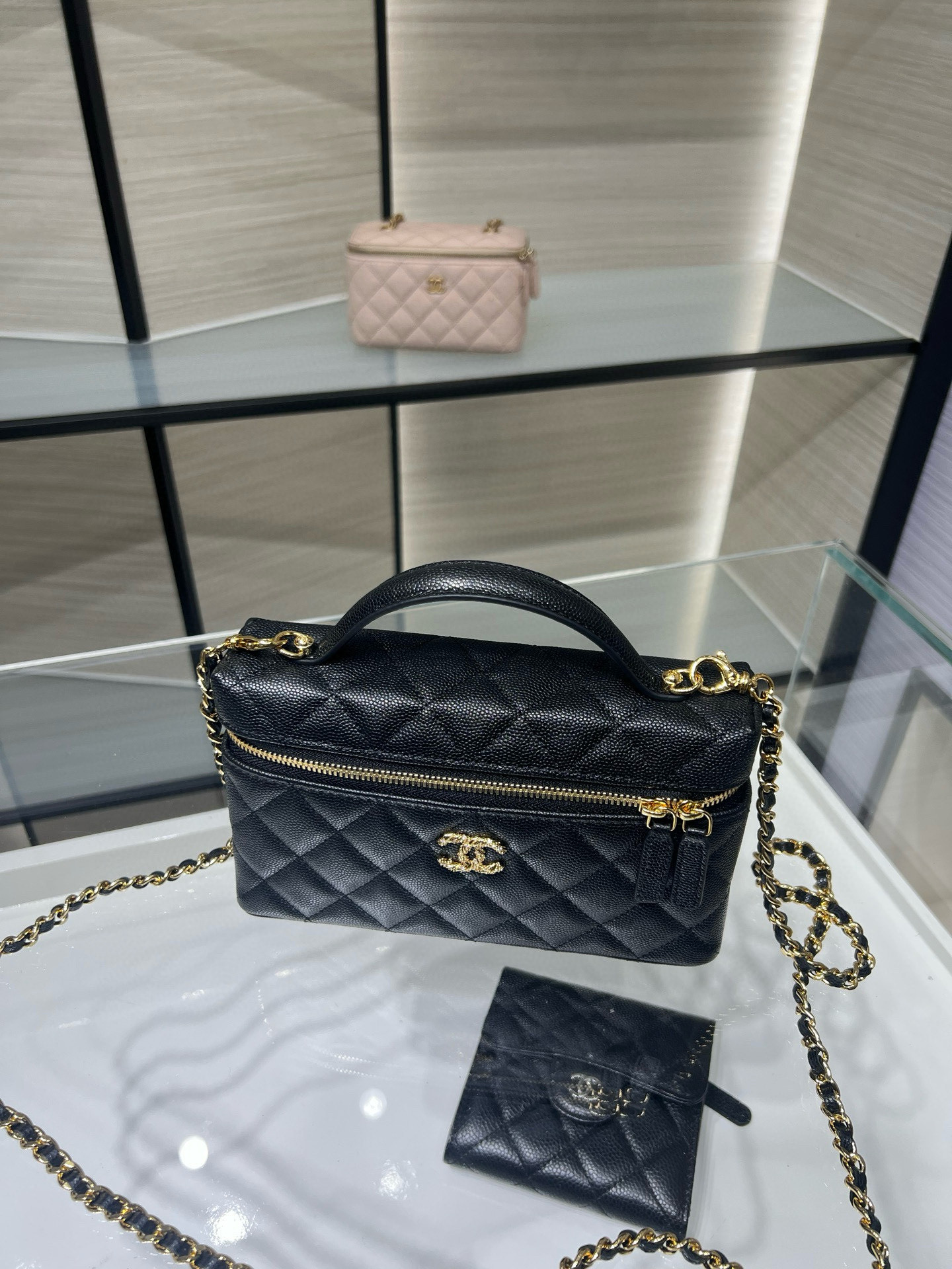 Ch**el classic vanity with chain handbag ap5090 17x19.5x5cm